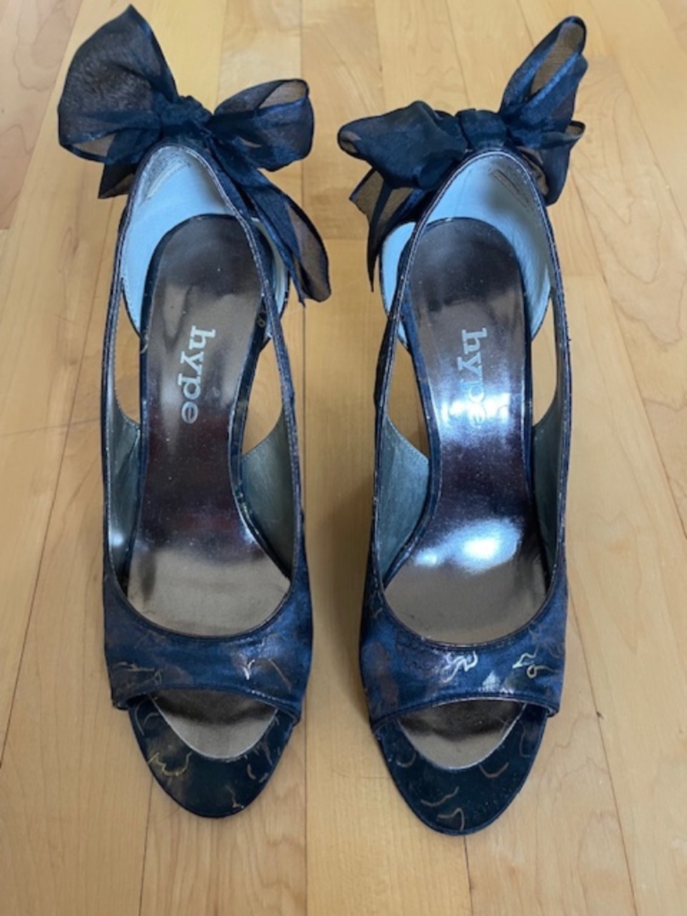 Vintage HYPE wedge shoes